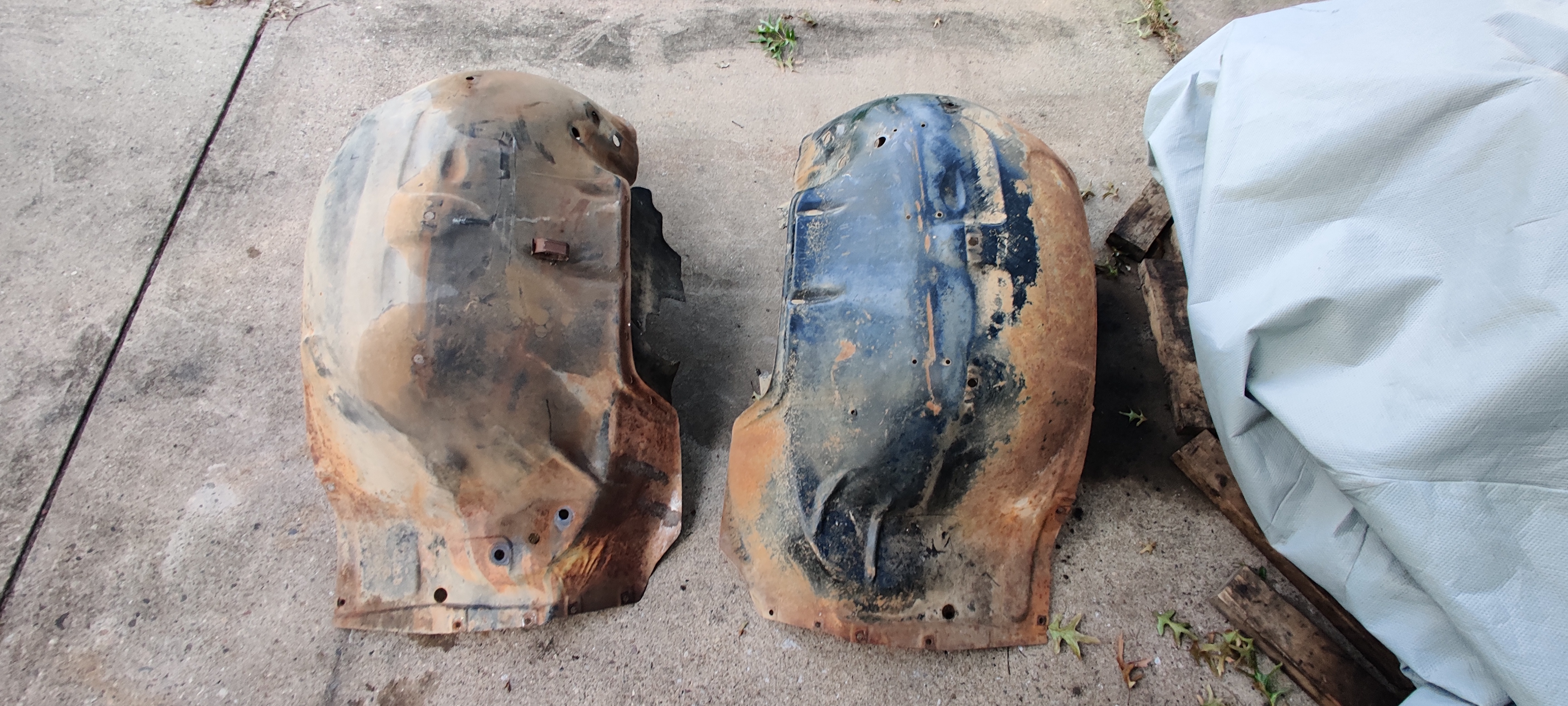 solid set of wheel wells that fit the '67 impala